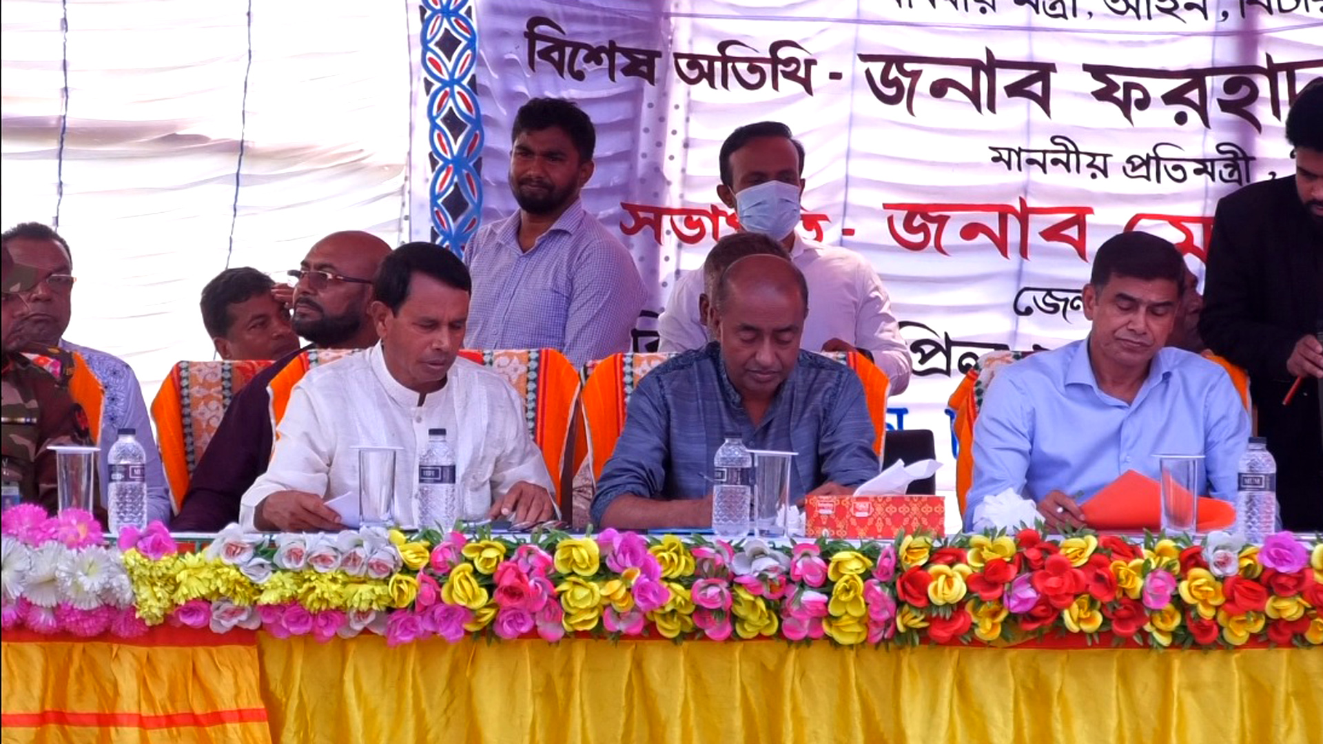 জুলাই সনদ বাস্তবায়নের সাথে গণভোটের কোন সম্পর্ক নেই, তেল কালোবাজারি ও মজুমদারের বিরুদ্ধে বিশেষ ক্ষমতা আইনে ব্যবস্থা নেওয়া হবে-আইনমন্ত্রী