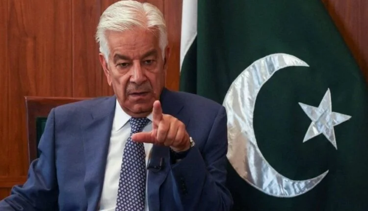 ইসরায়েল ‘মানবতার জন্য অভিশাপ’, বললেন পাকিস্তানের প্রতিরক্ষামন্ত্রী