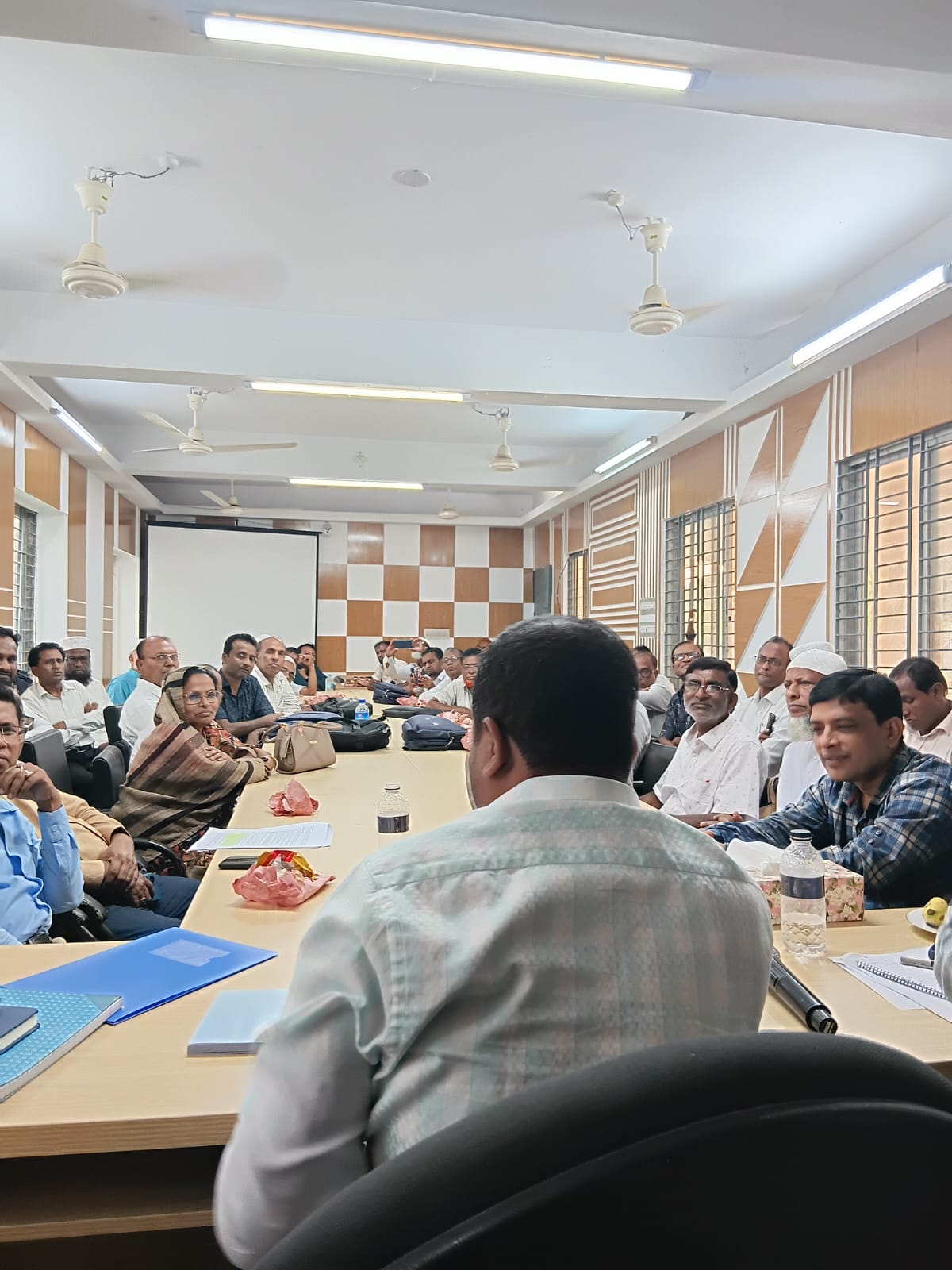 আশাশুনিতে কেন্দ্র সচিব ও  প্রতিষ্ঠান প্রধানদের নিয়ে সভা