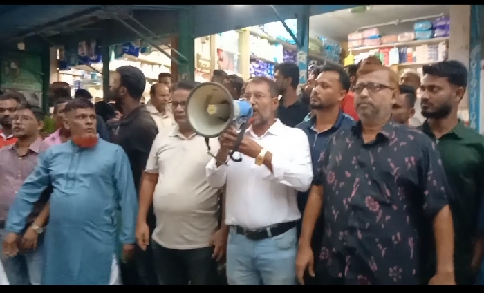 খুলনা জেলা বিএনপিতে মনিরুল হাসান বাপ্পীকে ভারপ্রাপ্ত সদস্য সচিব নির্বাচিত করায় তেরখাদায় বিএনপির একাংশের উদ্যোগে আনন্দ মিছিল, সমাবেশ