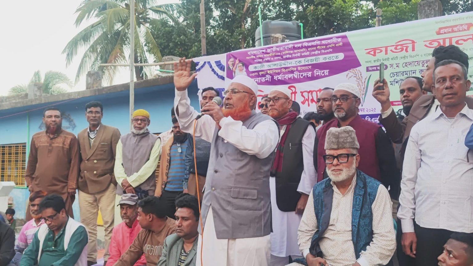 আশাশুনির কুল্যায় সনাতনী ধর্মাবলম্বীদের নিয়ে কাজী আলাউদ্দীনের নির্বাচনী সমাবেশ