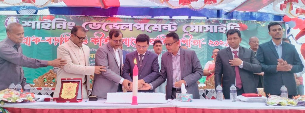 গৌরনদীতে প্রাক-বড়দিন ও কীর্তন প্রতিযোগিতা