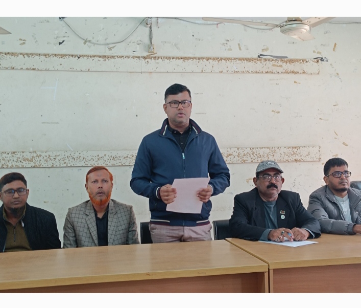 ঝিনাইদহে ব্যবসা প্রতিষ্ঠানে হামলা: যুবলীগ নেতার মালিকানা নিয়ে ‘গুজব’