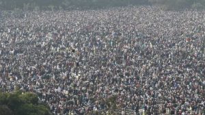 ভালোবাসায় সিক্ত মুসলিম বিশ্বের স্মরণকালের বৃহৎ জানাজা